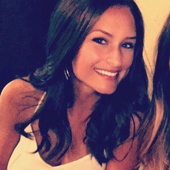 Meet your Posher, Emily - Picture 1 of 1